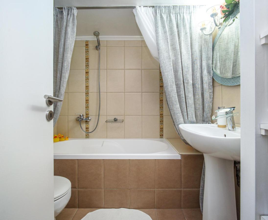 Luxury Apartments Zeas Piraeus Bagian luar foto